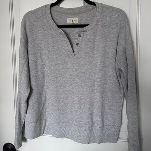 Lou & Grey Women's Wafflestitch Henley in Silver Heather Gray, size XS